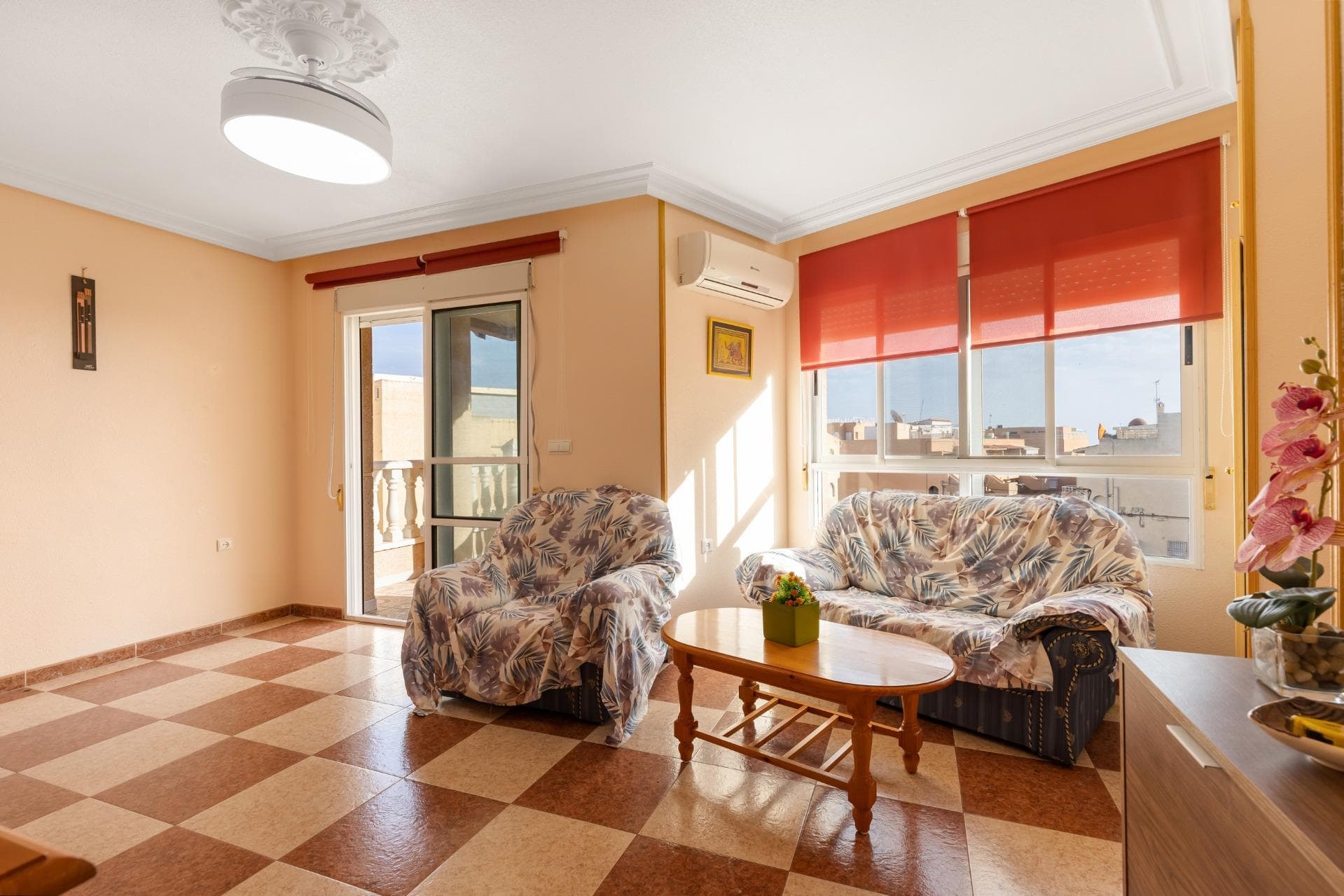 2 bedroom apartment just 100 meters from the beach in La Mata