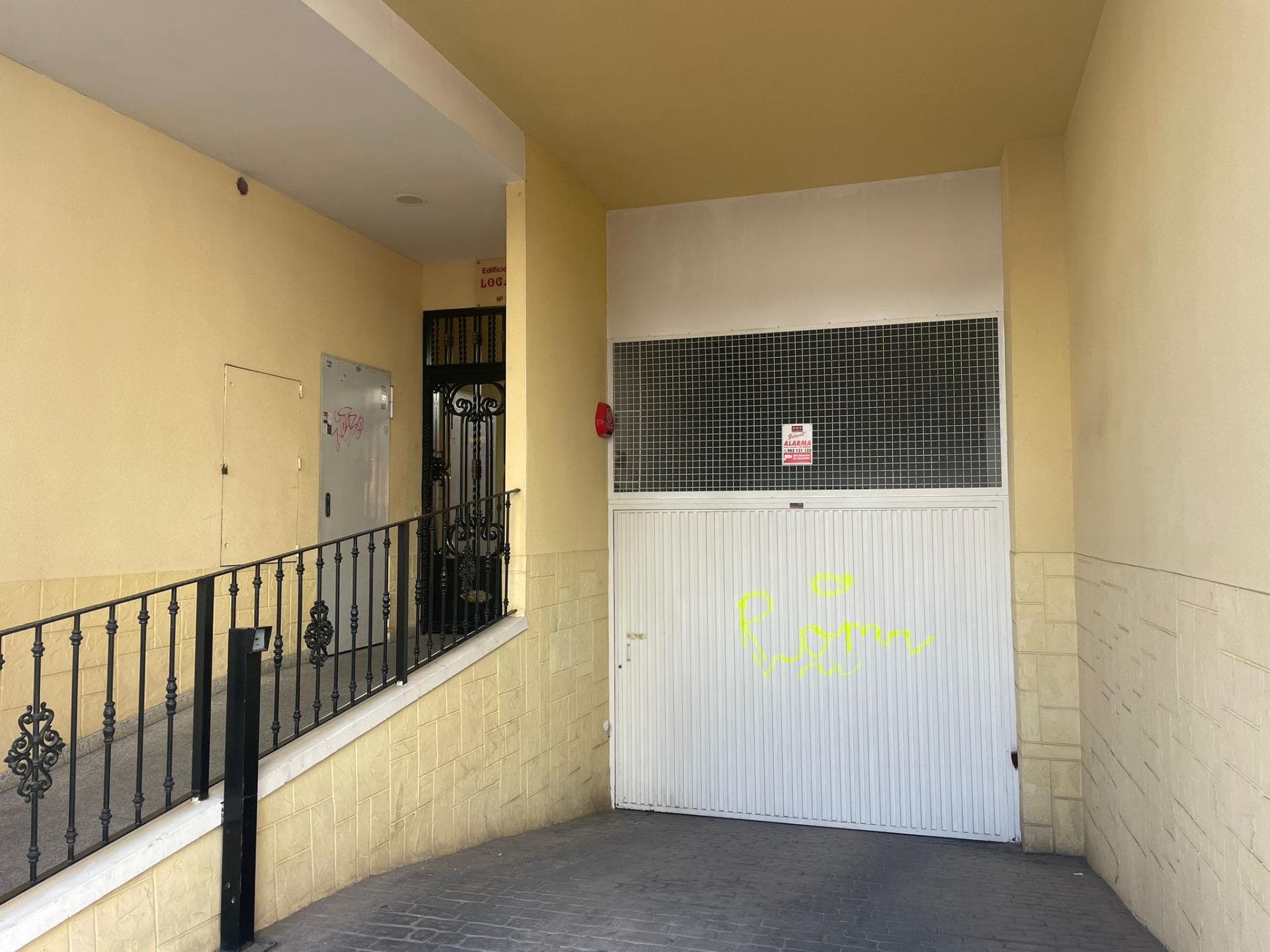Parking space located on level -2, with comfortable access ramps.