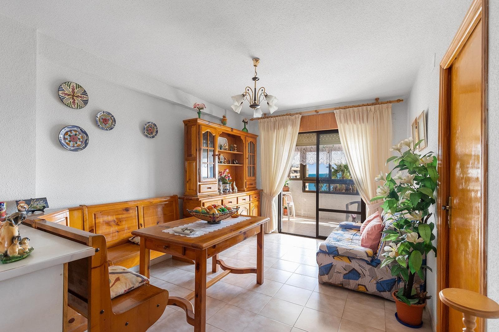 Apartamento de dos dormitorios con vistas la mar · foto 4