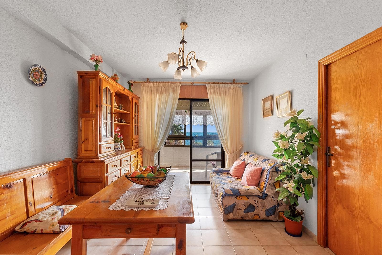 Apartamento de dos dormitorios con vistas la mar · foto 5