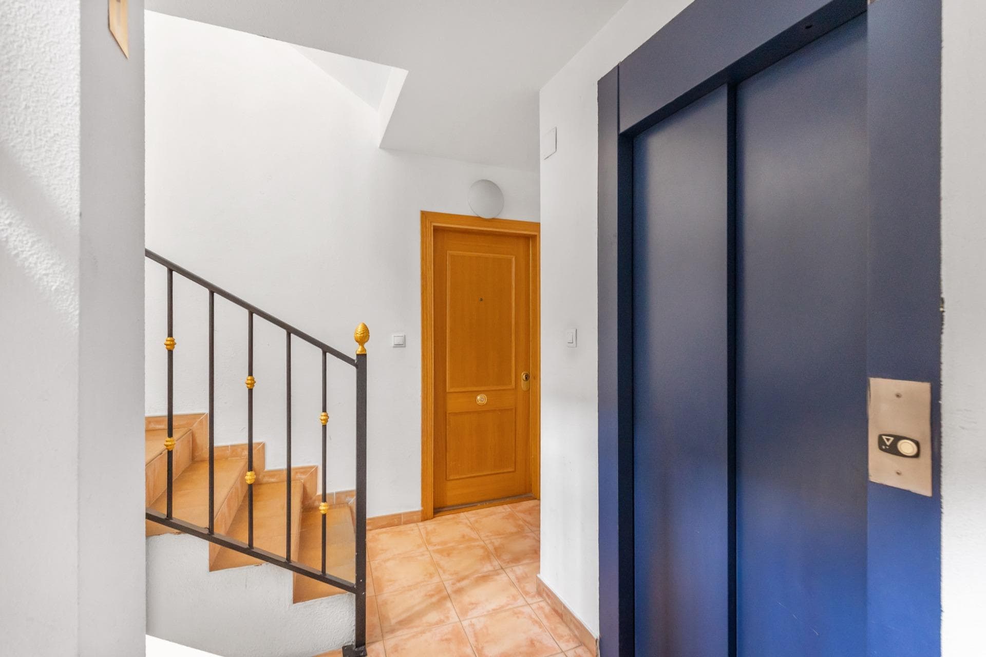 Spacious 4-bedroom apartment in central area – Calle San Pascual (next to Calle Orihuela)