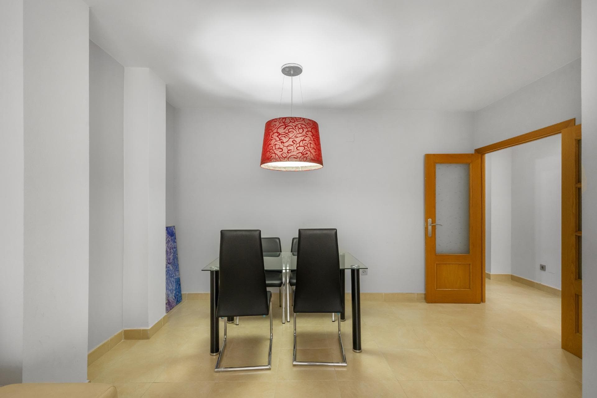 Spacious 4-bedroom apartment in central area – Calle San Pascual (next to Calle Orihuela)