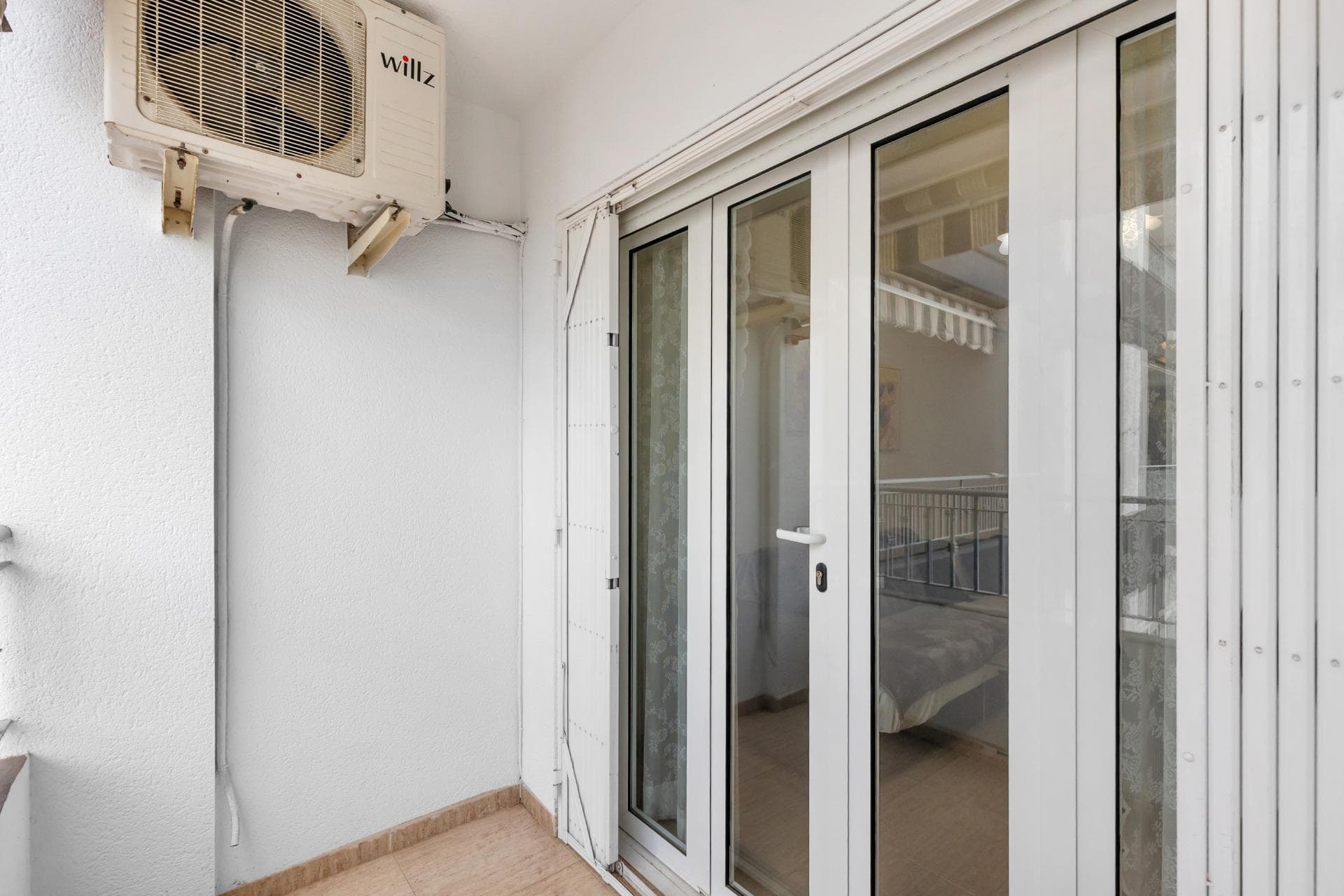 2-Bedroom Apartment with Pool, Garage and Storage Room Near the Centre of Torrevieja