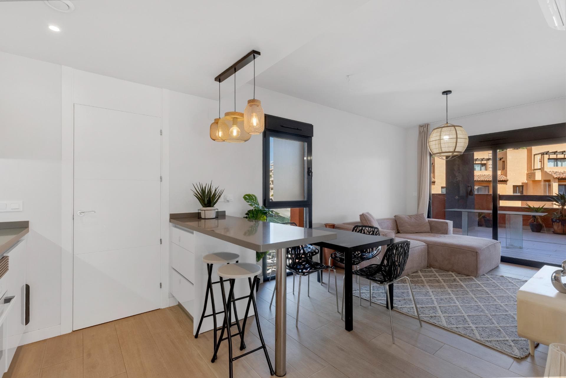 Exclusive Second-Floor Apartment with 35 m2 Terrace – Palapagolf II, Orihuela Costa