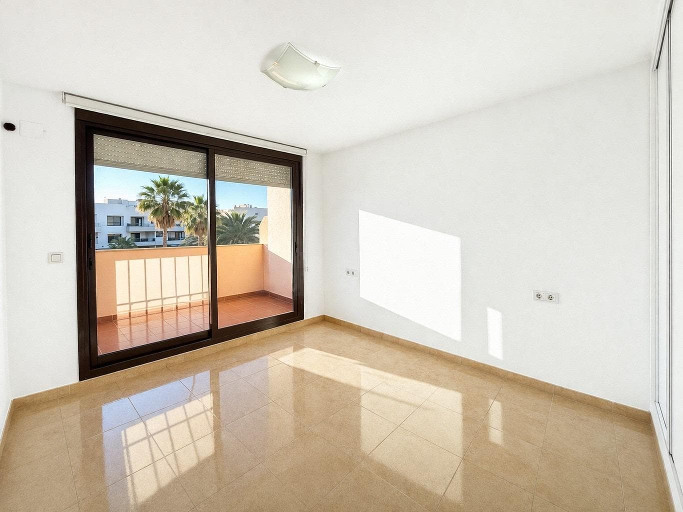 Townhouse opportunity in Aguas Nuevas