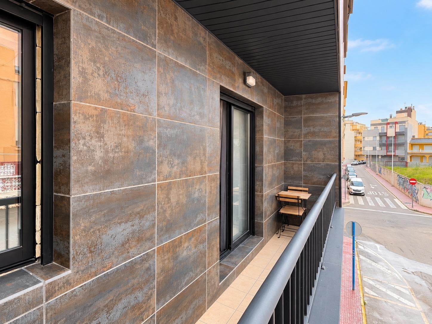 Apartamento seminuevo a 150m de la playa de La Mata – ¡Listo para entrar!