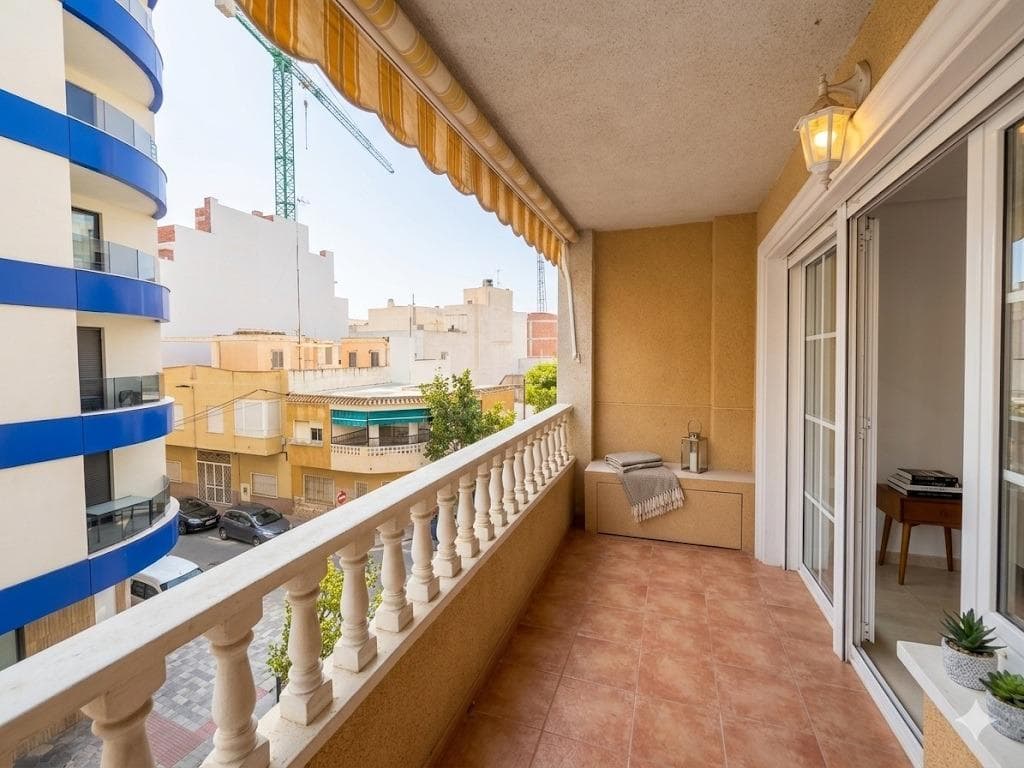 Opportunity 3 bedrooms/2 bathrooms SOUTH Playa del Cura