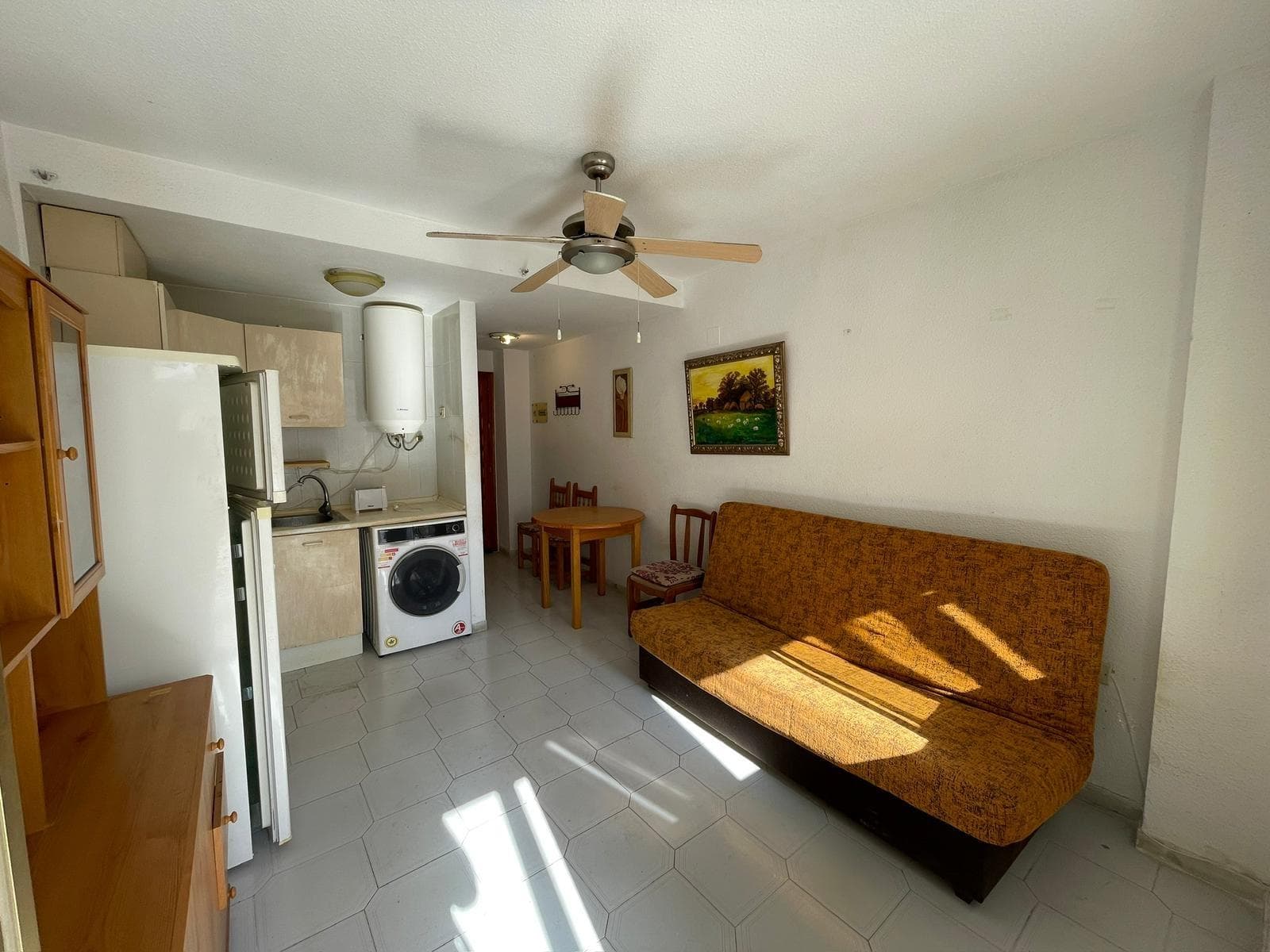 OPPORTUNITY! Studio at Calle Maldonado 32 for €72,000