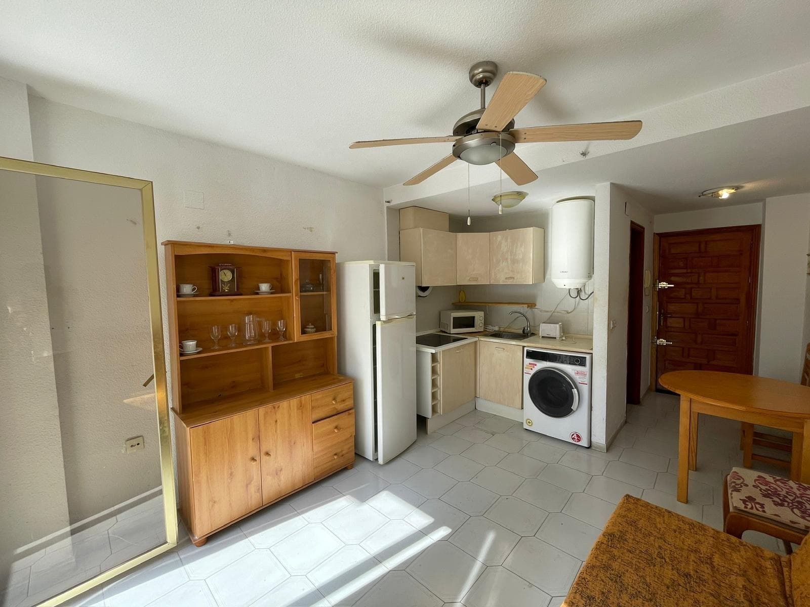 OPPORTUNITY! Studio at Calle Maldonado 32 for €72,000