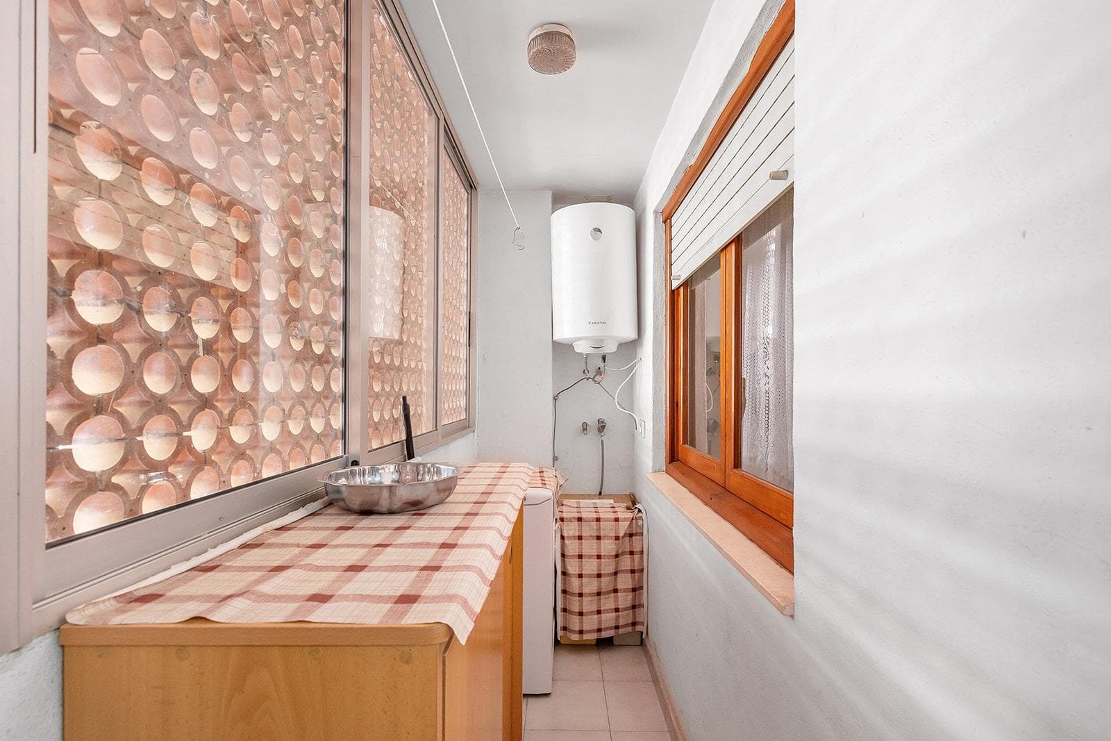 2 bedroom opportunity Playa del Cura