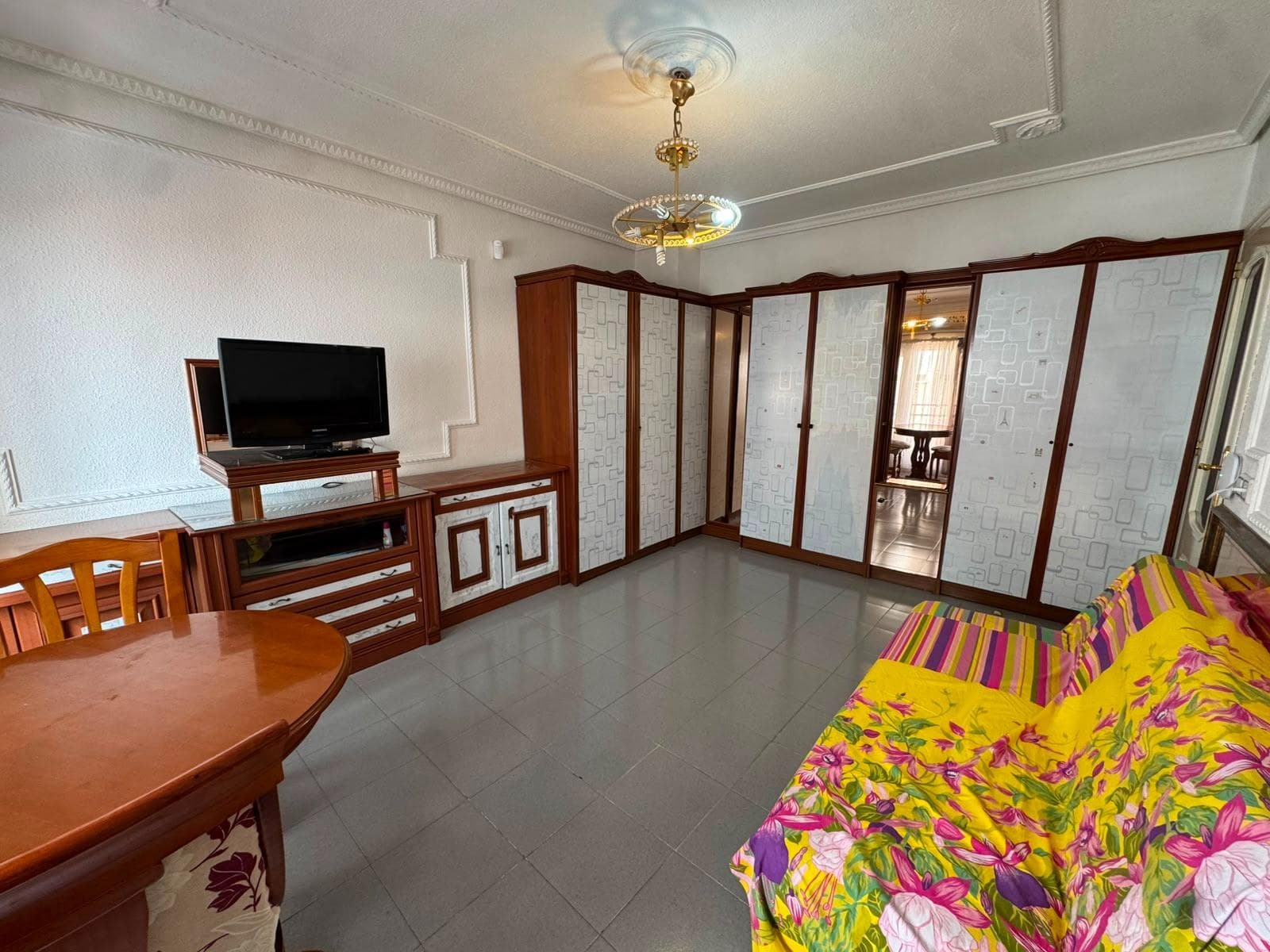 Spacious studio apartment in the heart of Torrevieja