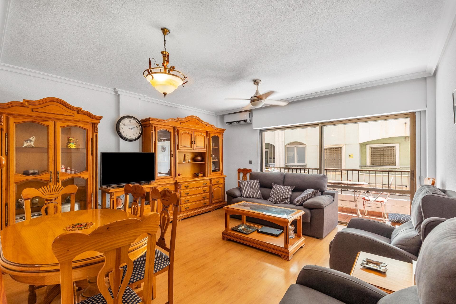 2-Bedroom Apartment Just a Few Metres from Playa del Cura – Torrevieja