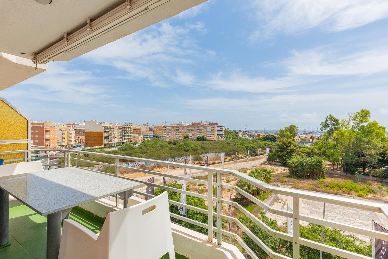 Opportunity with sea views