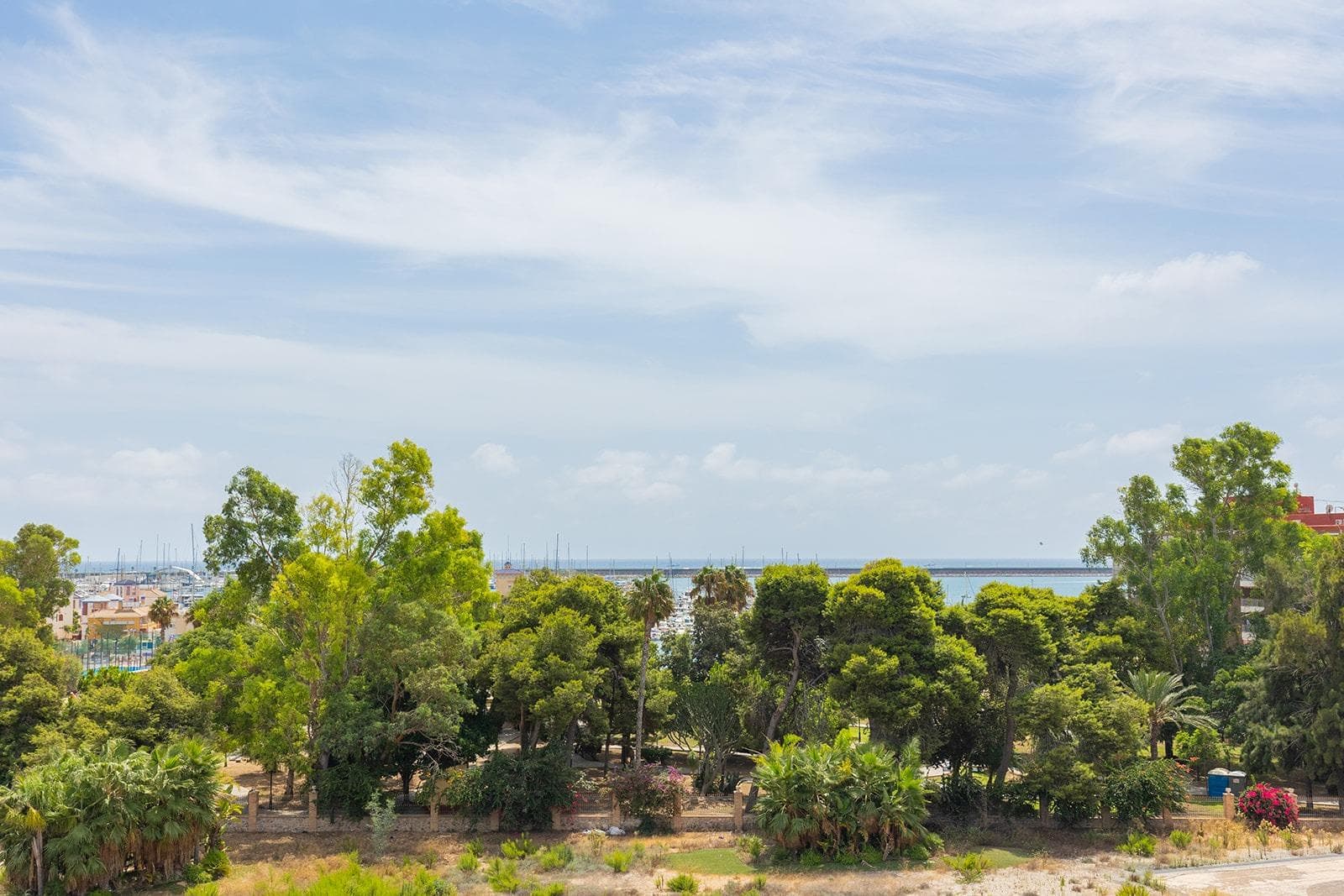 Opportunity with sea views