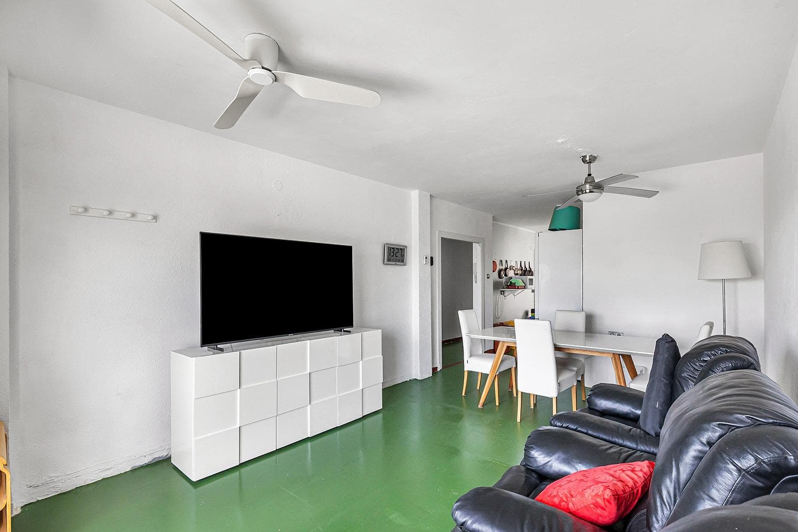 Opportunity with sea views