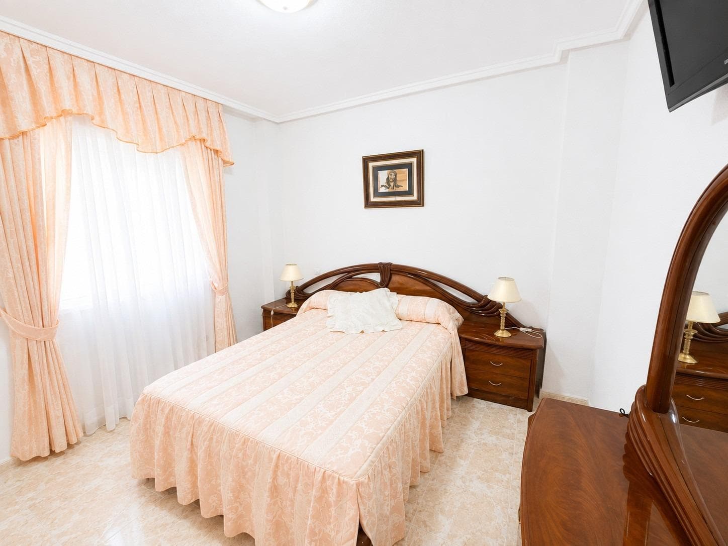 Opportunity: 1 bedroom apartment with pool