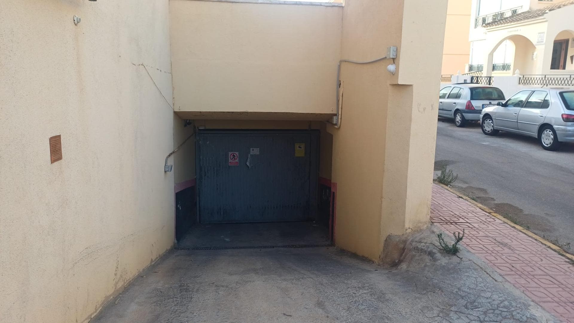 Private, Secure Enclosed Garage