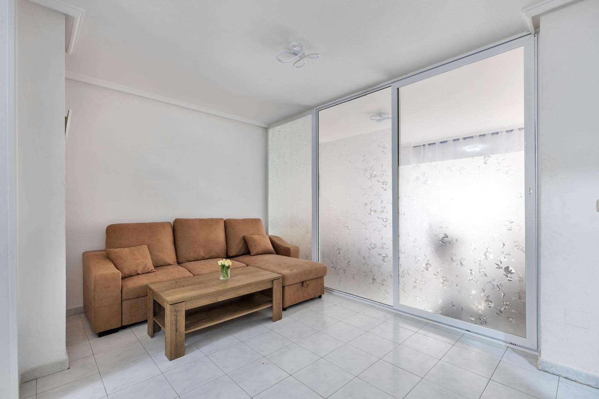 Very spacious 2 bedroom + 1 bathroom apartment