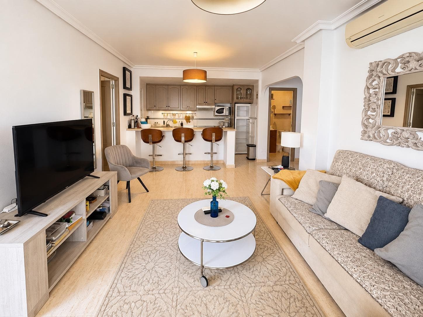 Property with Large Private Solarium in Zeniamar VI – Orihuela Costa