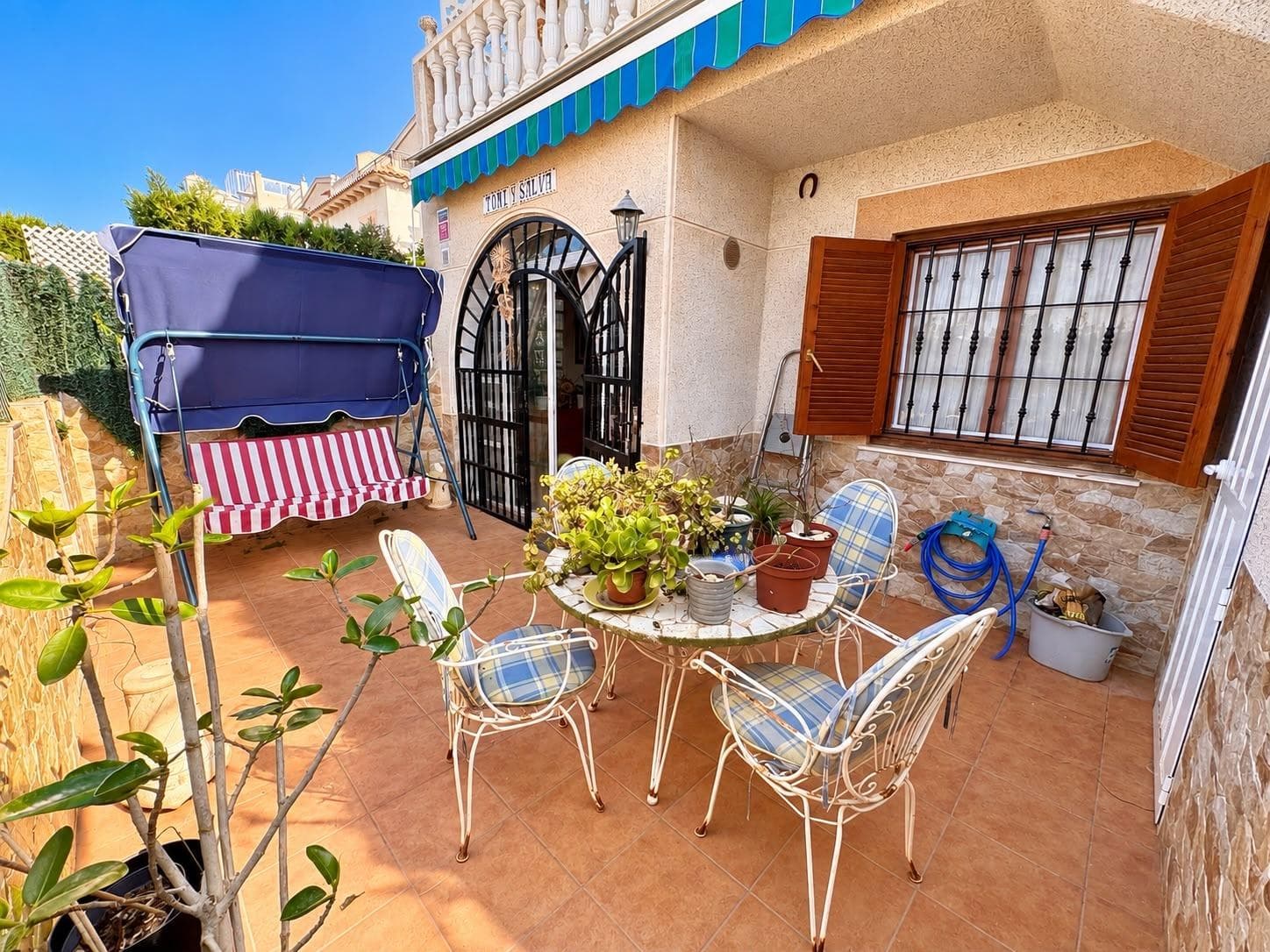 Ground-floor property with two terraces overlooking the communal pool in El Moncayo – Guardamar del Segura