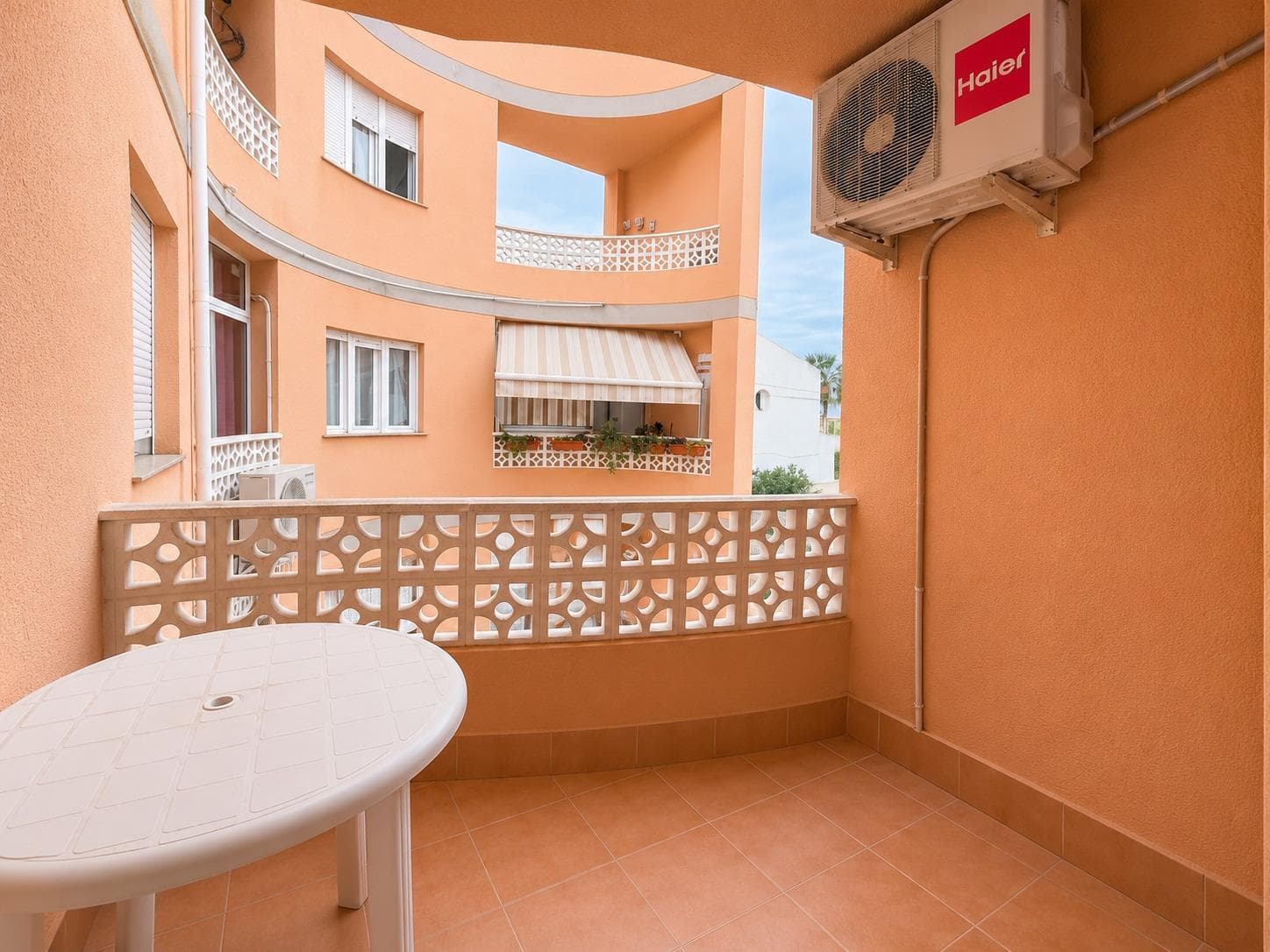 Studio for Sale in Torrevieja, 700 m from Playa del Cura