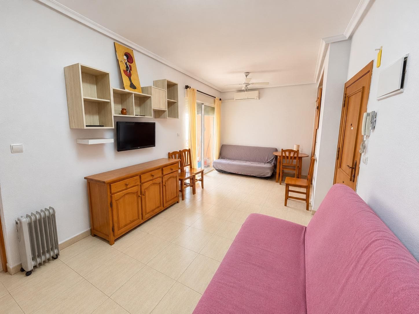 Studio for Sale in Torrevieja, 700 m from Playa del Cura
