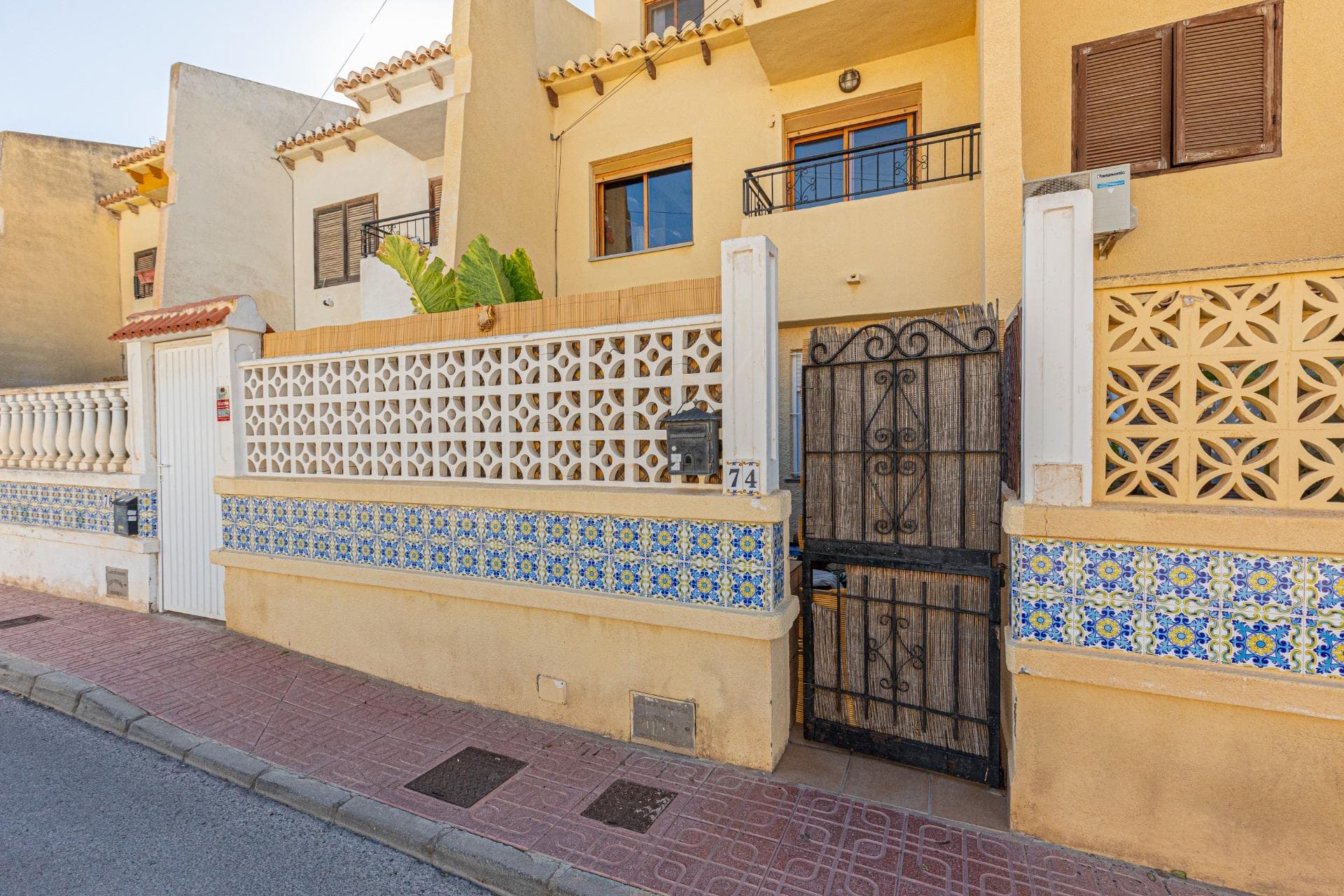 Renovated duplex in Los Balcones: sun, comfort, and strategic location