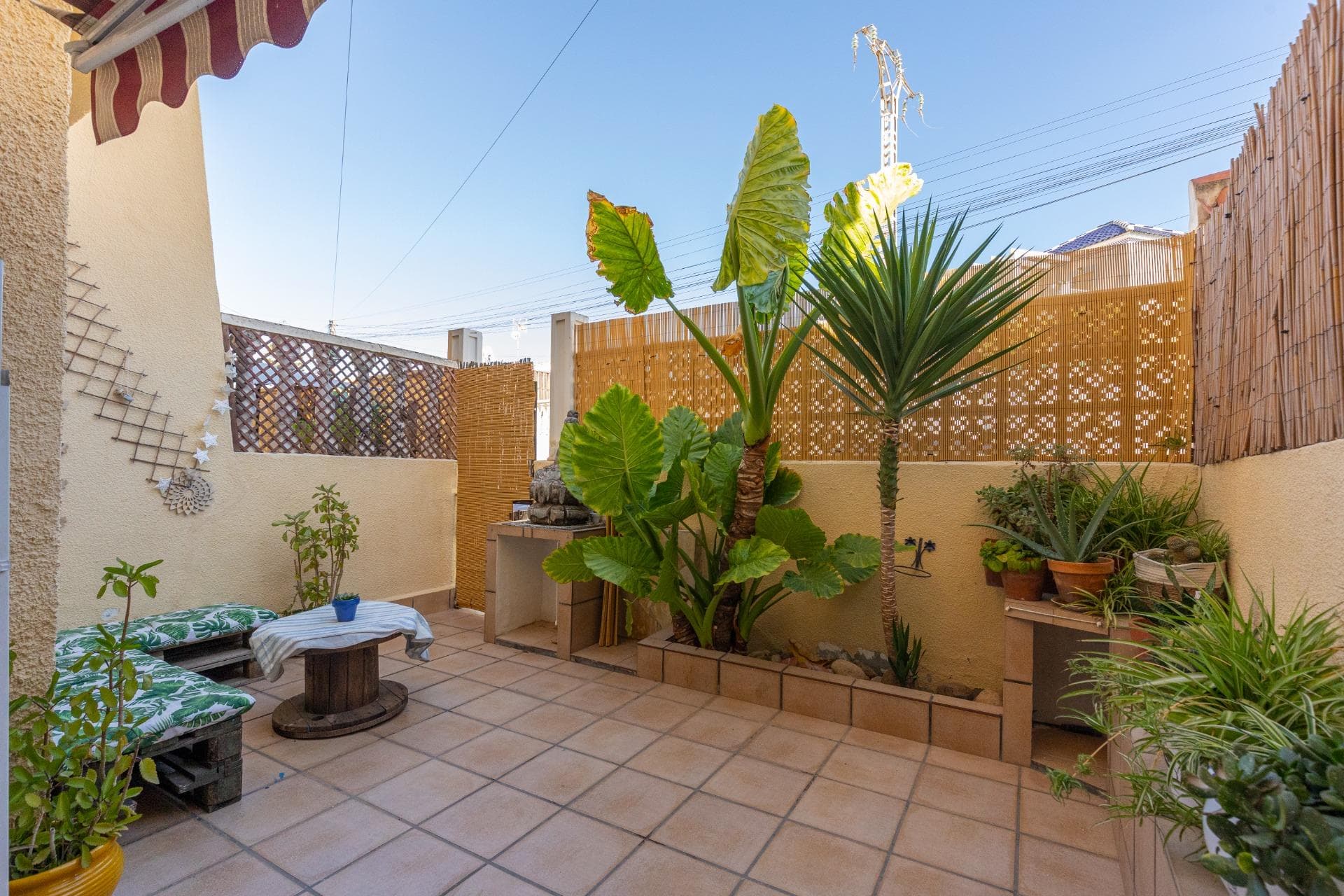 Renovated duplex in Los Balcones: sun, comfort, and strategic location