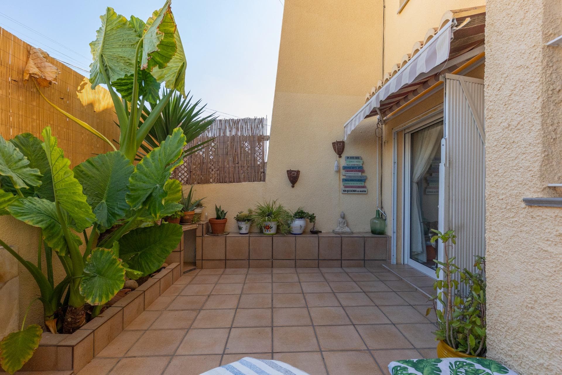 Renovated duplex in Los Balcones: sun, comfort, and strategic location