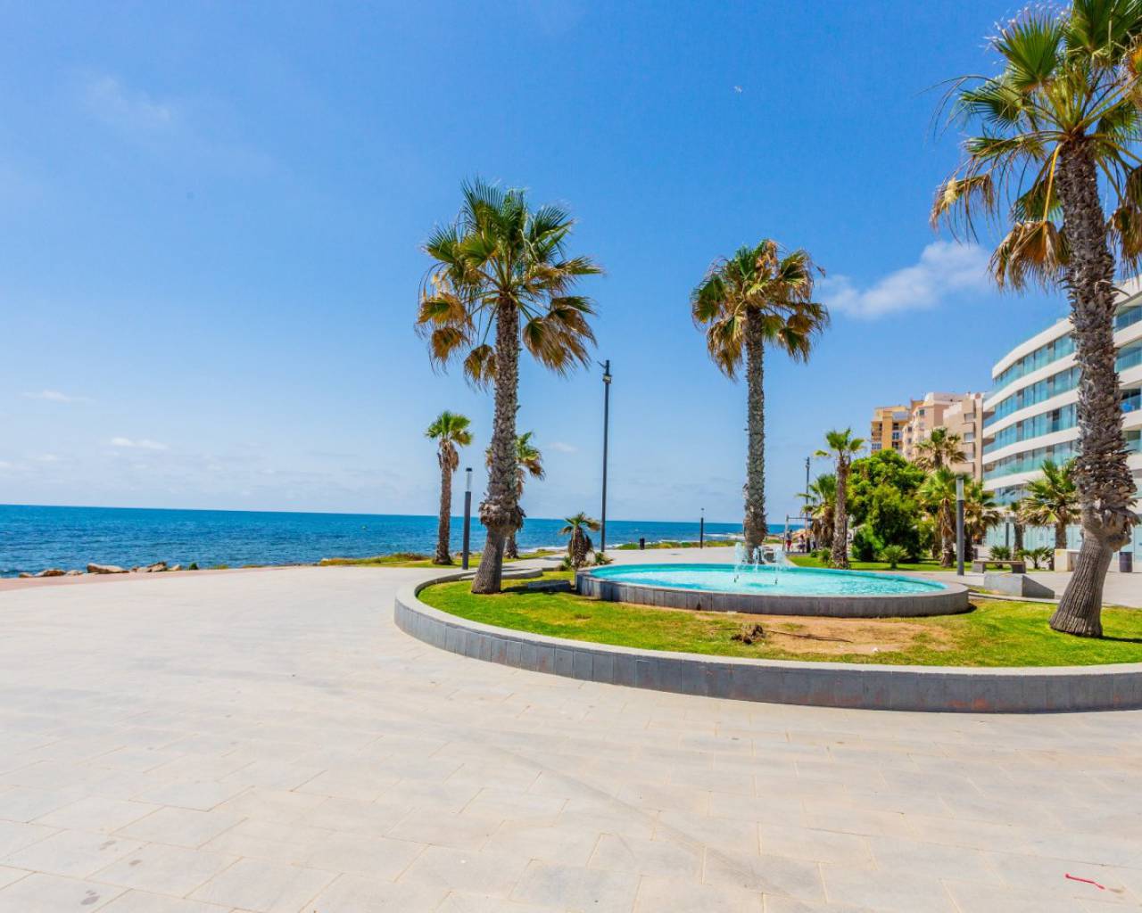 Sale - Lägenhet på bottenvåning - Torrevieja - Playa del cura