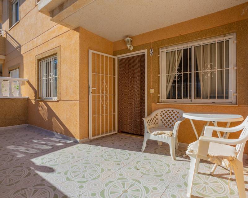 Lägenhet - Sale - Torrevieja - Nueva Torrevieja