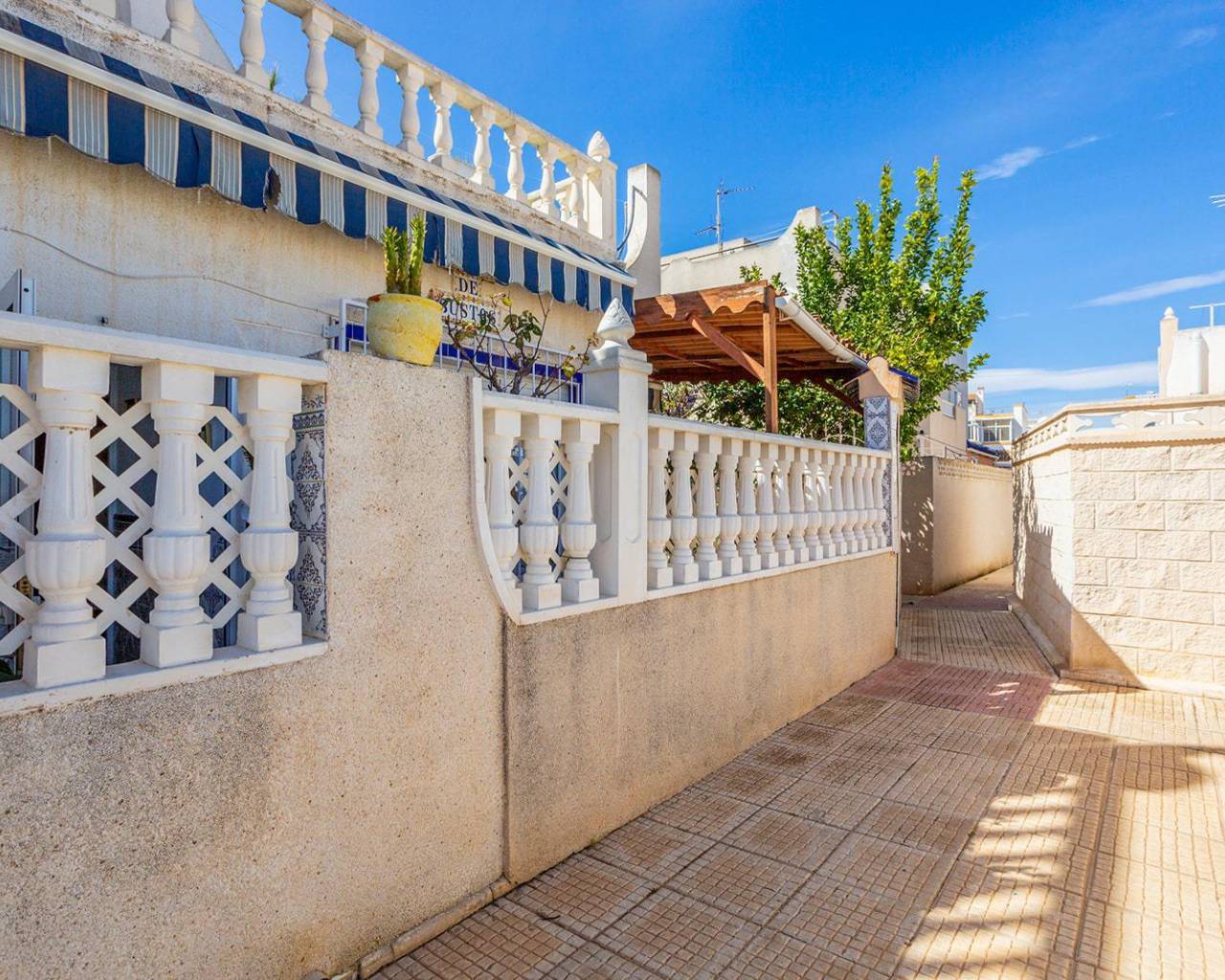 Sale - Single family house - Torrevieja - Doña ines