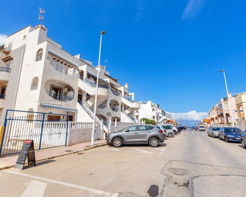 Appartement - Sale - Torrevieja - La Mata